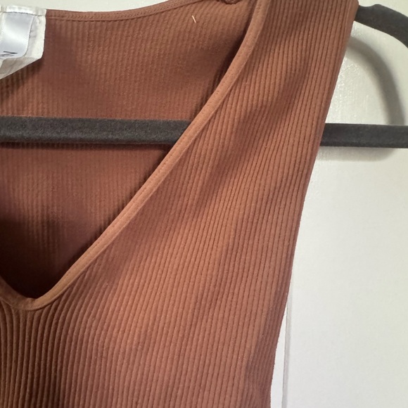 Brown Ribbed Top - Picture 2 of 4